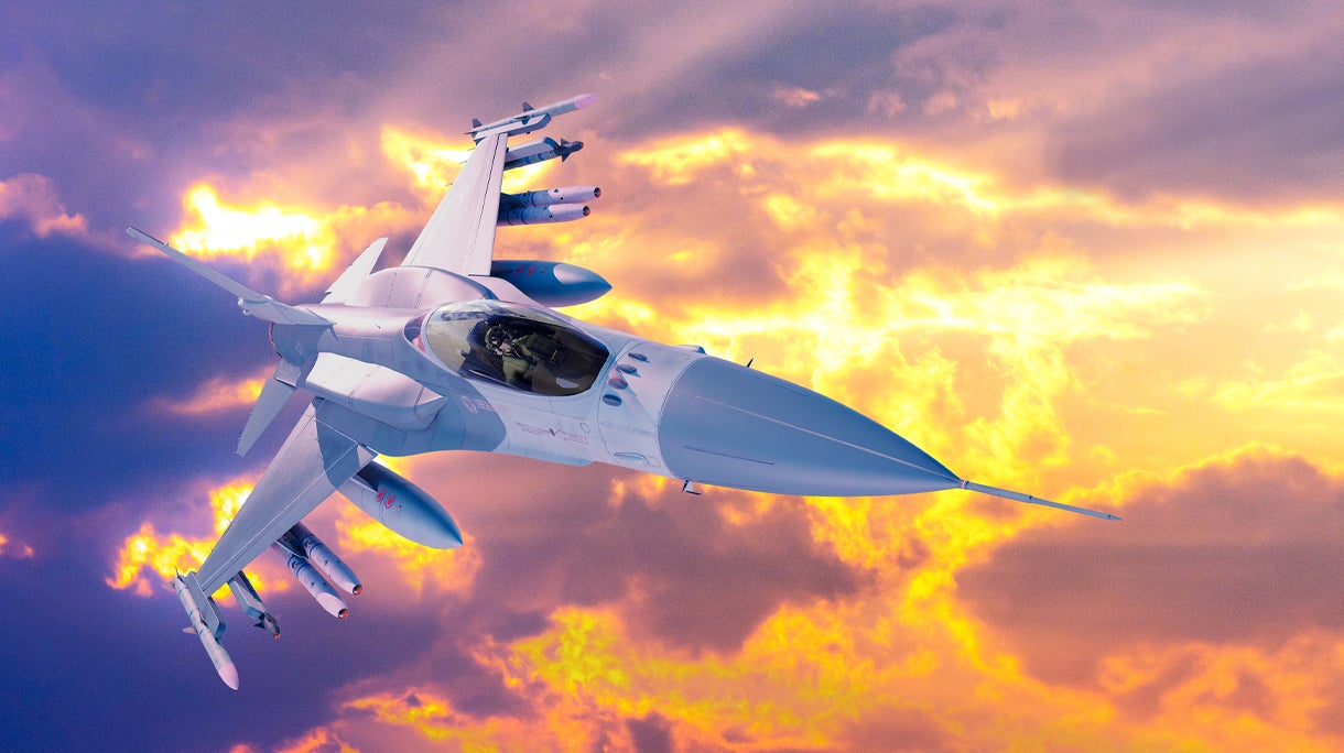 L3Harris Viper Shield™ AN/ALQ-254(V)1 All-digital Electronic Warfare Suite on F-18 in sunlit fligh
