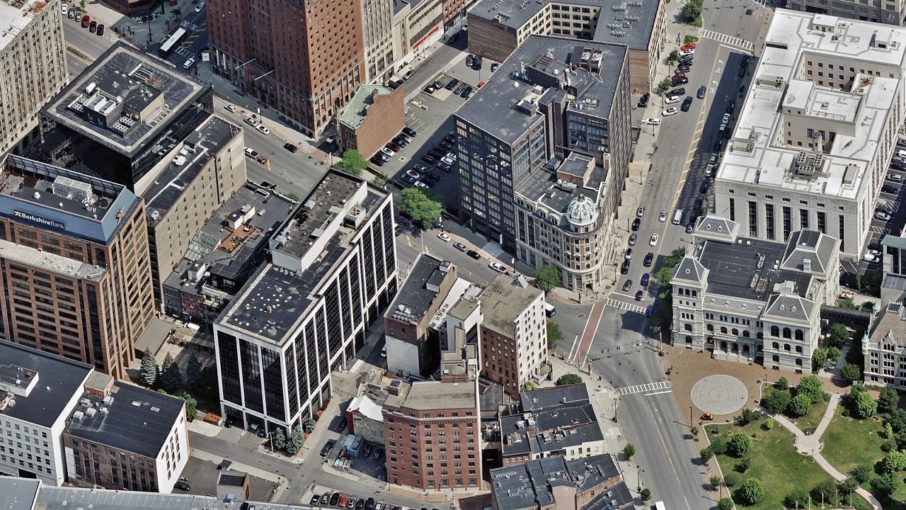 L3Harris Vexcel Data Program Oblique imagery of Albany, NY, 42.648915-73.748770