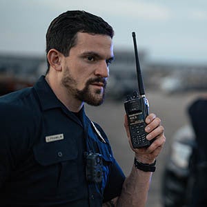 Portability and battery life of the XL Converge 200P radio