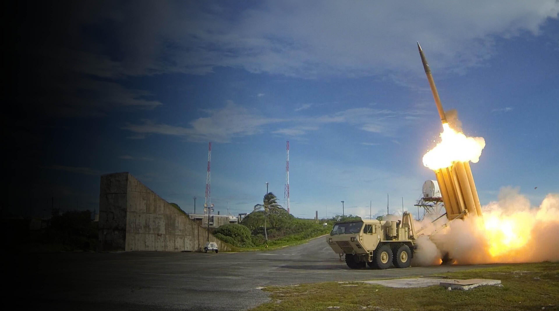 THAAD launches a missile