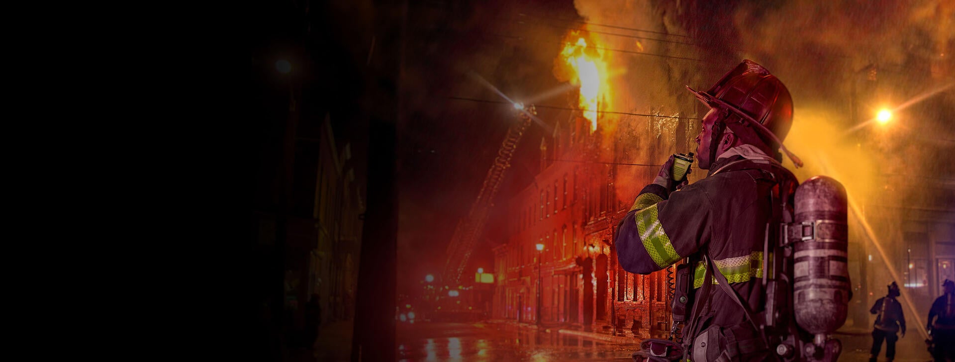 XL Extreme™ 400P Portable Radio background