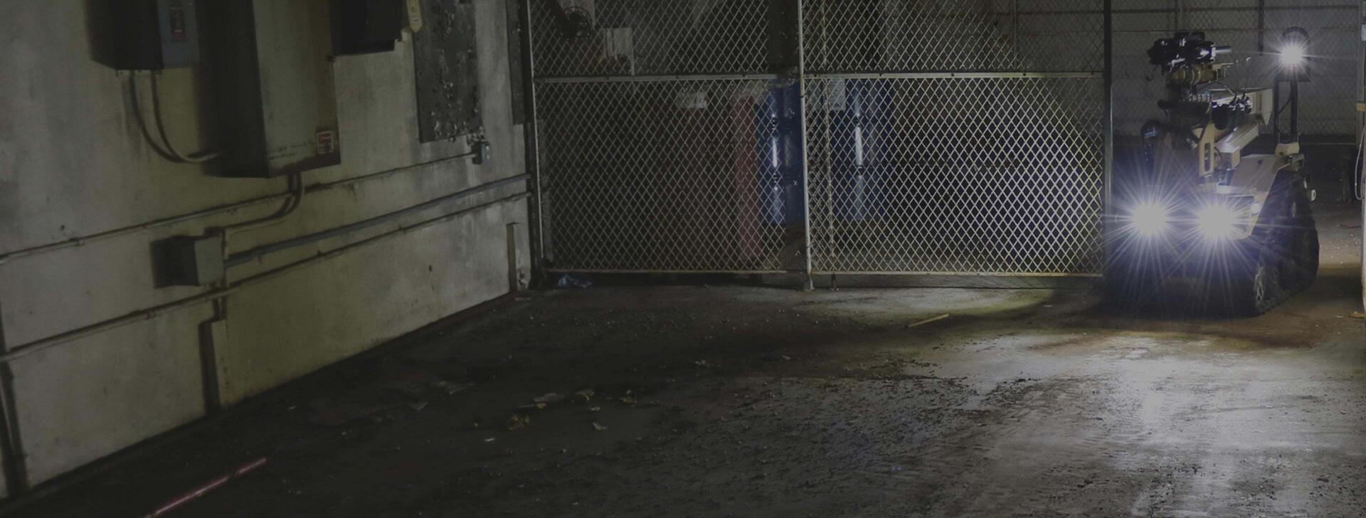 TACTICAL EOD ROBOT FOR MILITARY AND LAW ENFORCEMENT