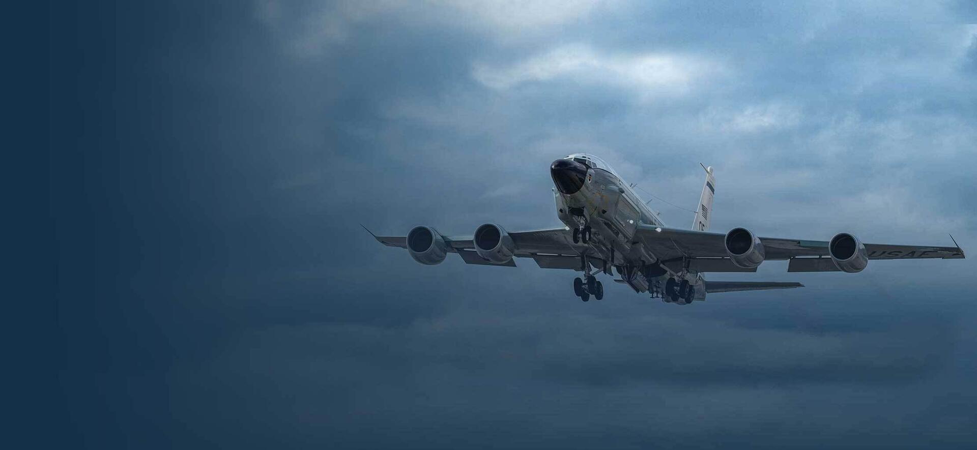 RC-135 take off