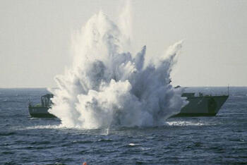 Minehunting Propulsion and Control Systems