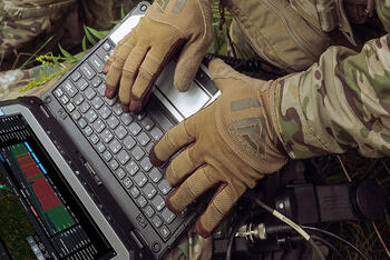 Soldier using L3Harris MissionOps™: Network Planning to Operations on a Single Dashboard