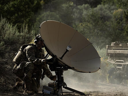 5650C2/MP embeddable multi-orbit modem