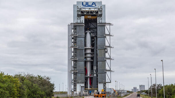 United Launch Alliance’s Vulcan rocket is poised to launch for the first time on Jan. 8, 2024, carrying the first Astrobotic Peregrine commercial lunar lander, as part of NASA’s Commercial Lunar Payload Services (CLPS) initiative. Photo credit: United Launch Alliance 