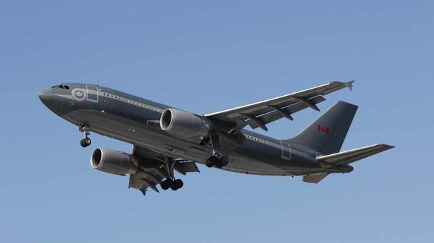 Canada’s CC-150 Polaris in air