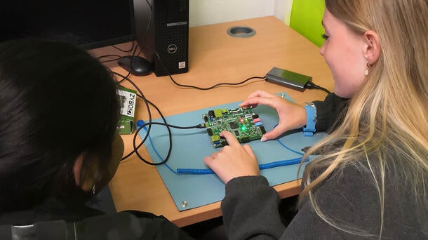 FPGA Engineering Students using Scratch VHDL