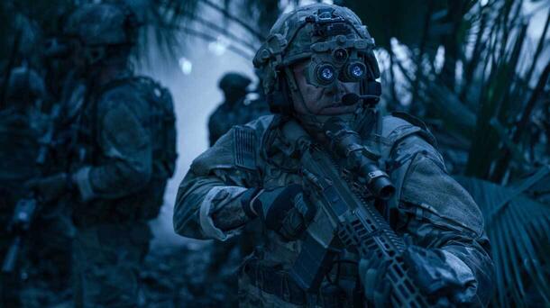 Soldier with night vision soldiers