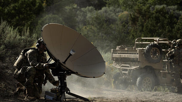 5650C2/MP embeddable multi-orbit modem