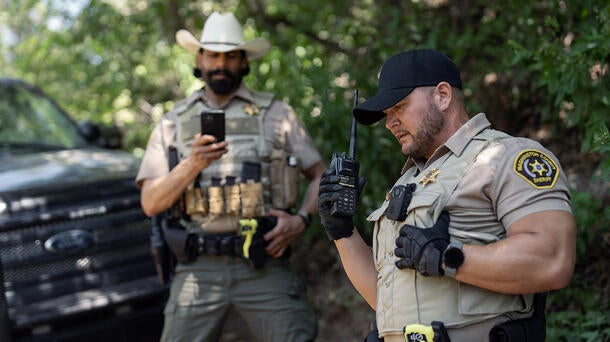 Sheriff using XL Converge™ 300P Portable Public Safety Radio