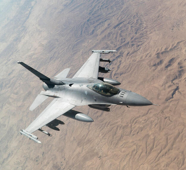  A U.S. Air Force F-16 Fighting Falcon returns to its objective after receiving fuel from a KC-135 Stratotanker during a mission in support of Operation Inherent Resolve over Iraq, Aug. 11, 2018.