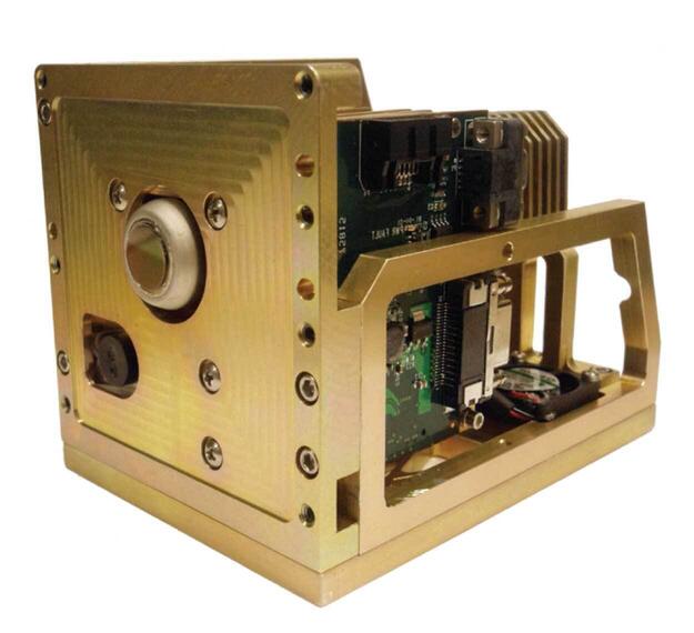 Ultra-Compact MWIR Infrared Imaging Engine Onyx SD/HD