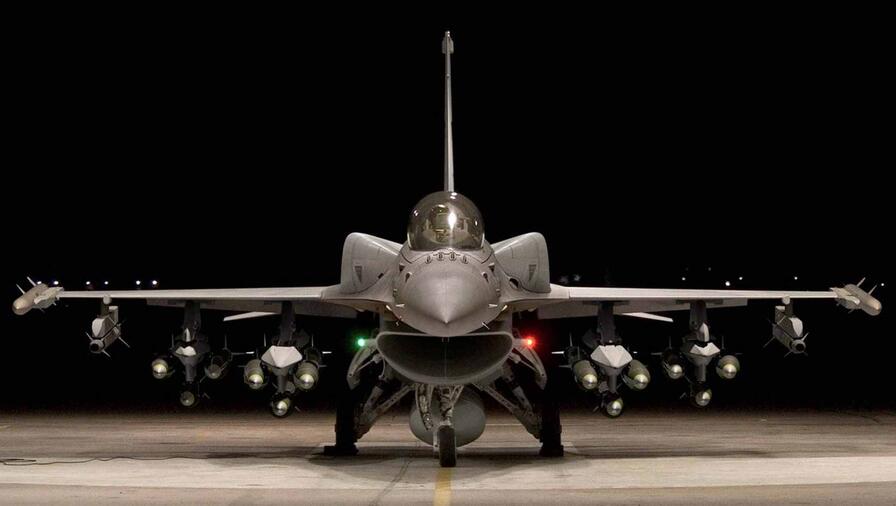 F-16 Falcon Fighter