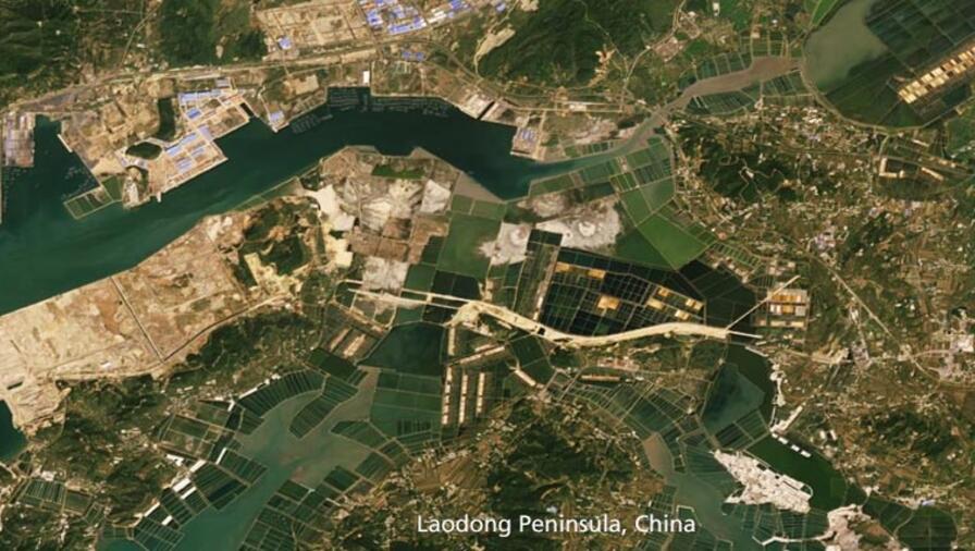 Low resolution satellite imagery map - TerraColor NextGen