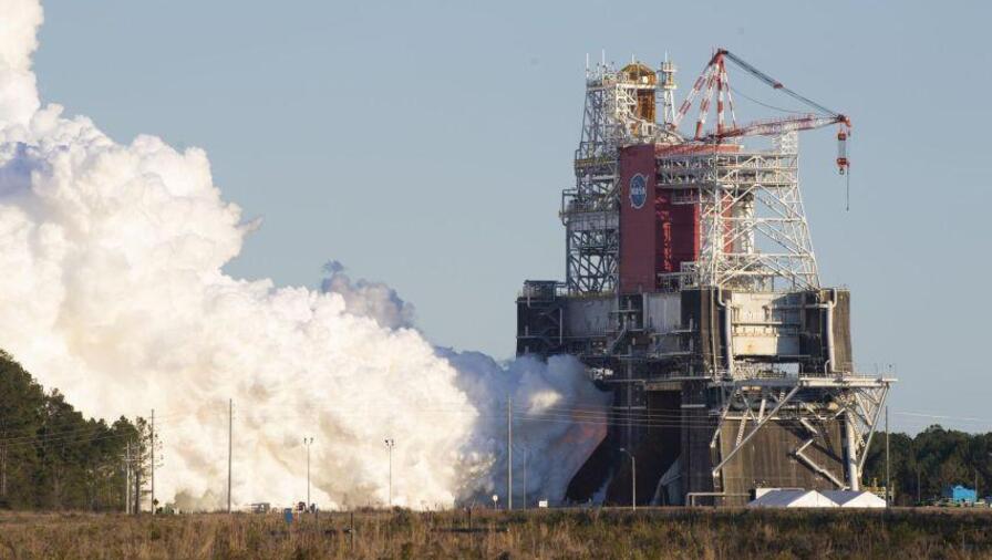 NASA conducts a hot fire test