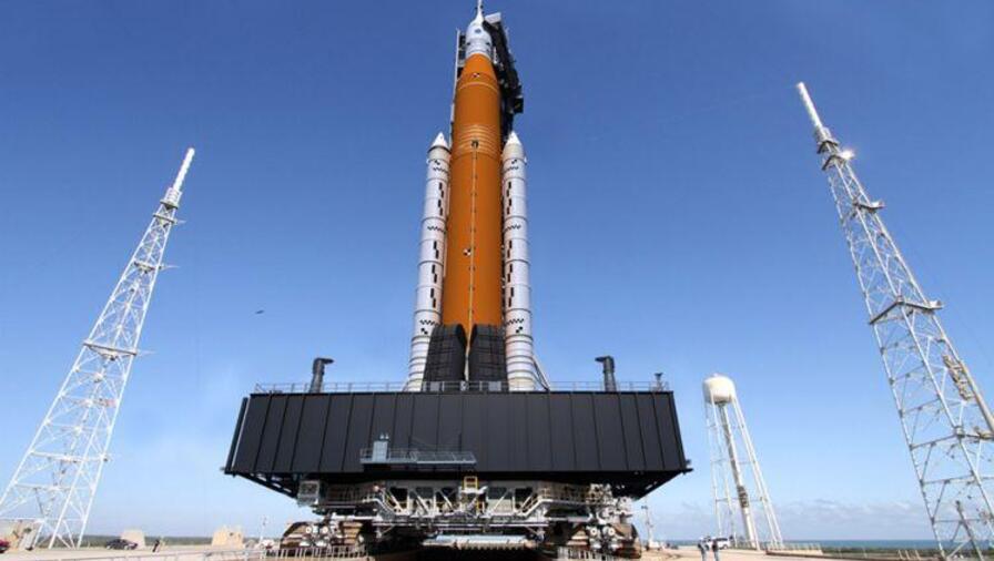 Artist rendition of NASA's Block 1 Space Launch System
