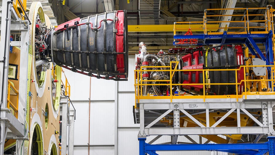 RS-25 install image 1