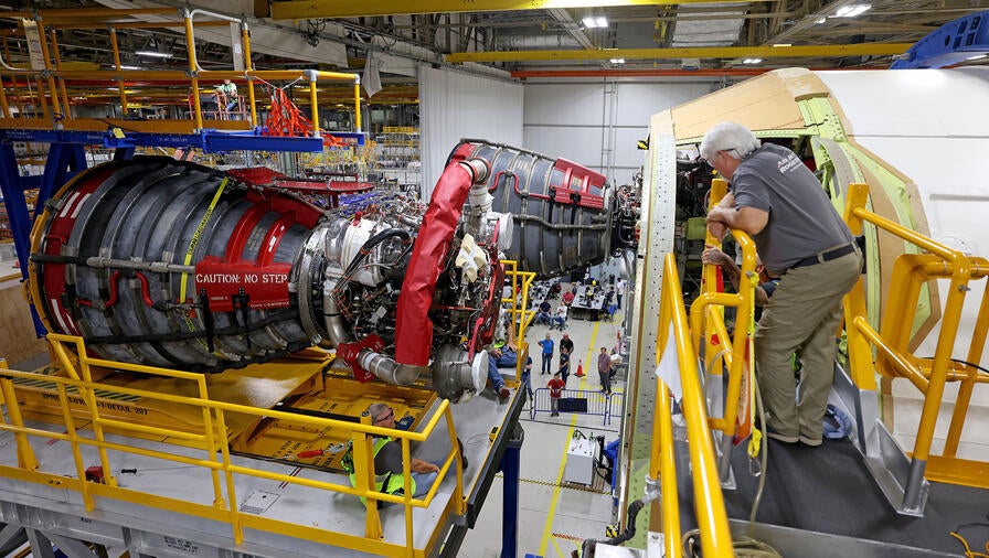 RS-25 install image 2