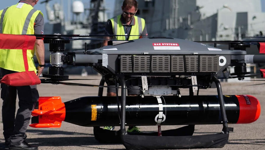 An L3Harris GNAT Heavy Duty (HD) electro-mechanical release unit is carrying the StingRay Torpedo on the Malloy T600.