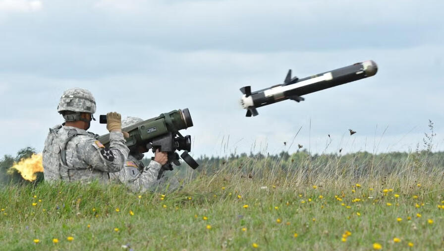 Troops from cavalry regiment fire a M98 javelin during range operation.