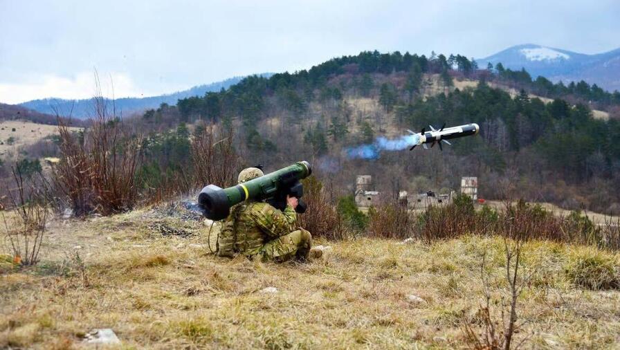 U.S. Army intantry regiment fire a javelin-shoulder anti-tank missile during training exercise.