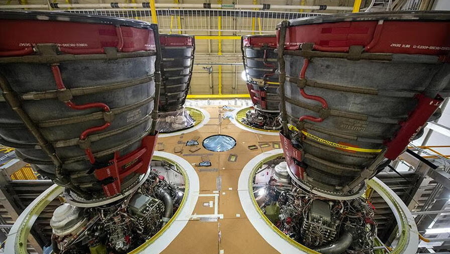 Four RS-25 engines