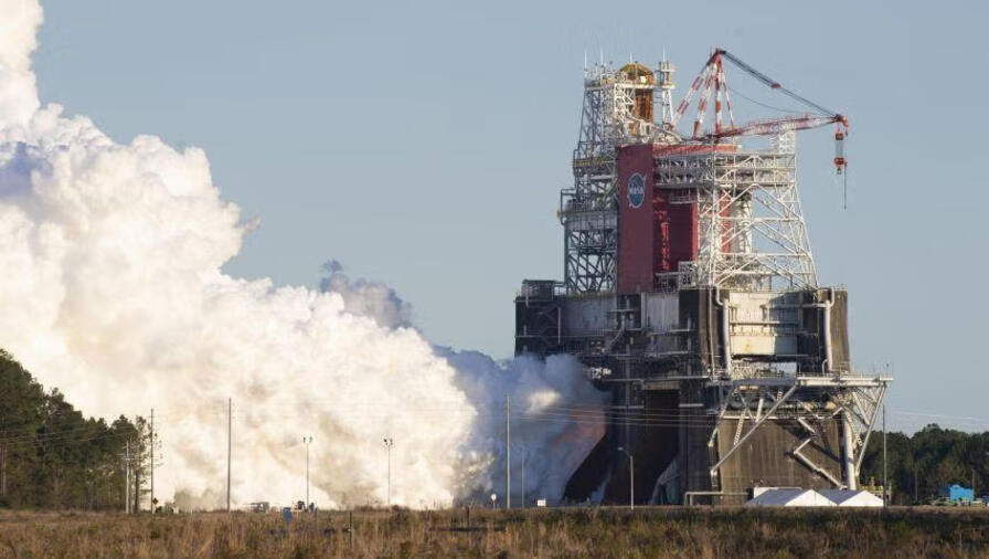 NASA conducts a hot fire test