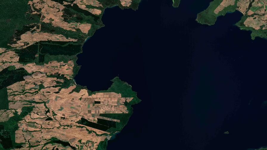 Luxcarta_LakeTaupo_10m