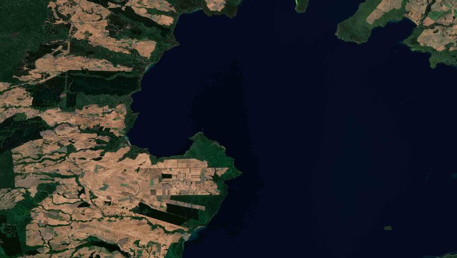 Luxcarta_LakeTaupo_10m